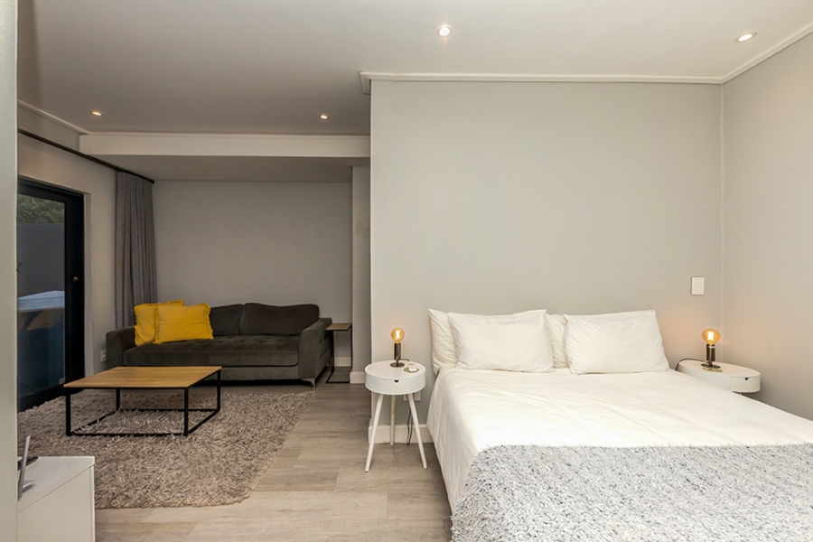 1 Bedroom Property for Sale in Green Point Western Cape
